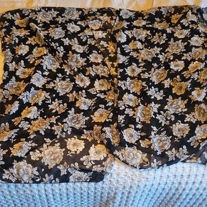 Brandy Melville Black and White Floral Kimono